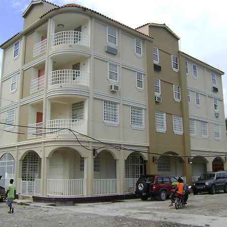 Caribbean Hotel Cayes Les Cayes Exterior foto